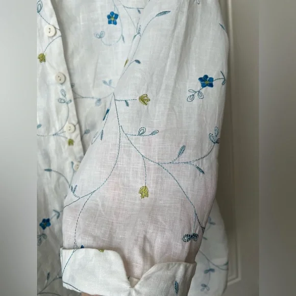 Sarah Spencer 100% Linen Embroidered Floral Button Front Shirt 2X White Blue - Picture 4 of 10